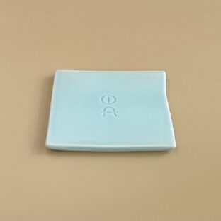 菓子皿（白藍‐シラアイ）